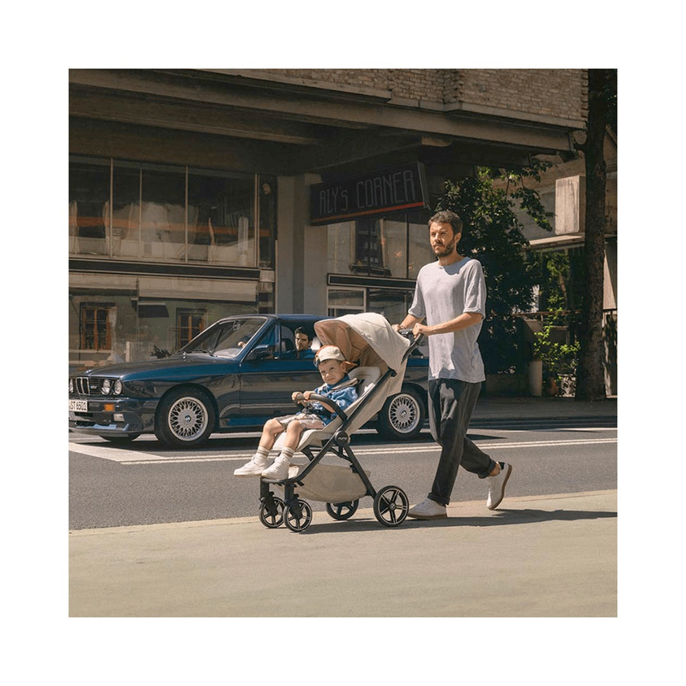 Coche Paseador Trvl LX BMW Nuna Mica