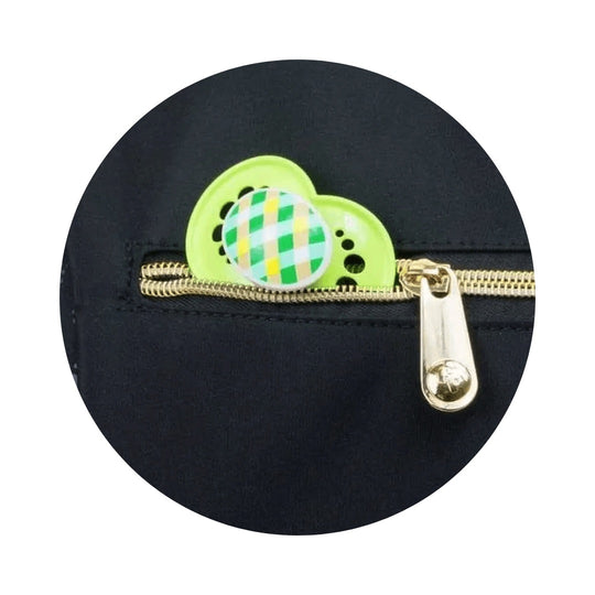 Pañalera Tipo Morral + Cambiador Fisher Price Loop Pack Negro