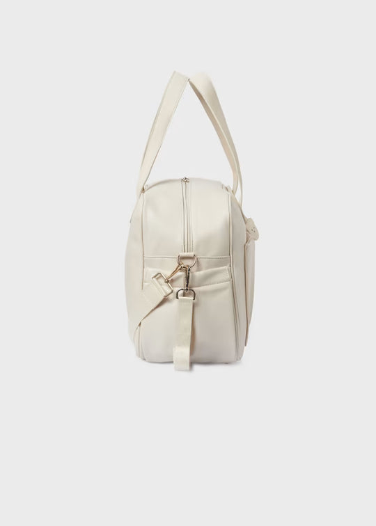 Combo Pañalera Bolso Pliegue + Neceser Oval Bebé Mayoral Crema